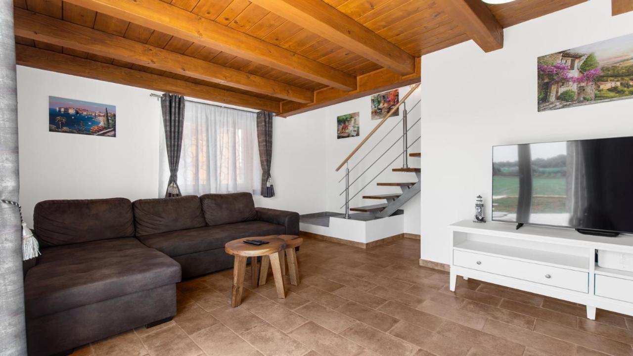 Holiday Home Lino Dajla Esterno foto